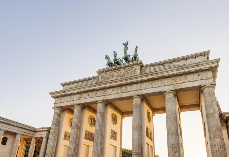 Brandenburger Tor in Berlin, die wohl berühmteste Berliner Sehenswürdigkeit